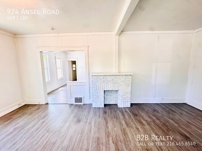 Photo - 924 Ansel Rd