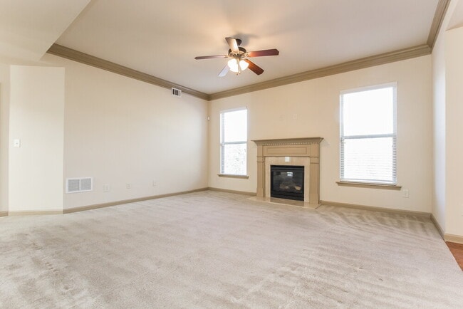 Photo - 500 Ballyshannon Dr