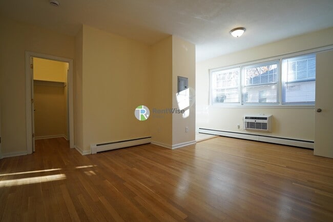 Photo - 2018 Commonwealth Ave Unit 33