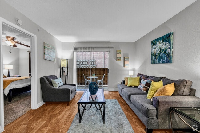 Interior Photo - Sterling Point