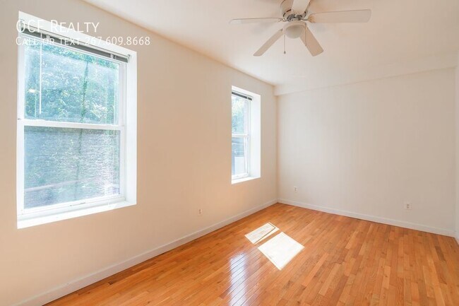 Photo - 2 Bed Spruce Hill Apartment Unit 2