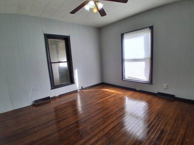 Photo - 35 S Griffin St