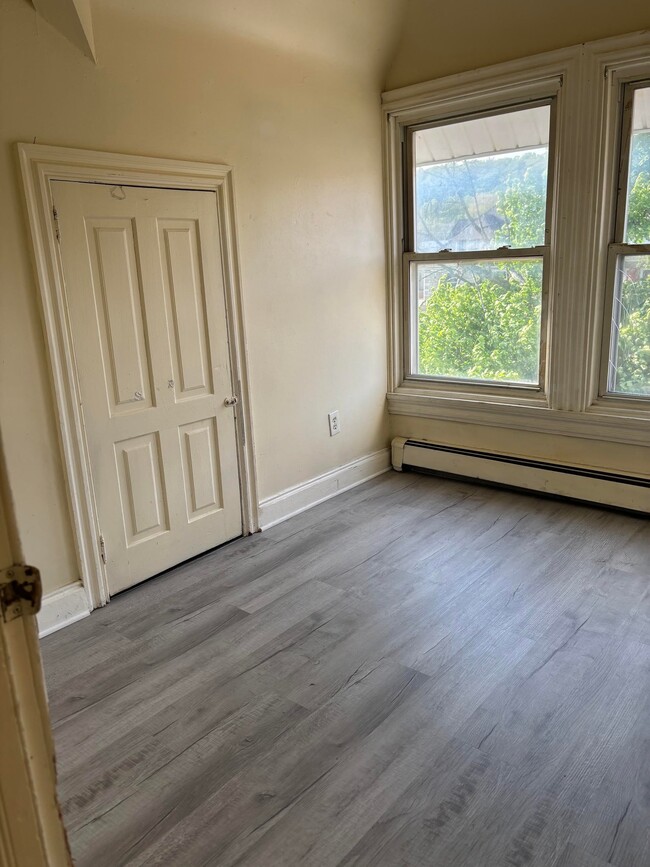 Photo - 524 Lincoln Hwy E Unidad Apt 3F