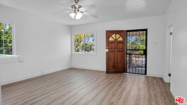Photo - 472 N Ezra St