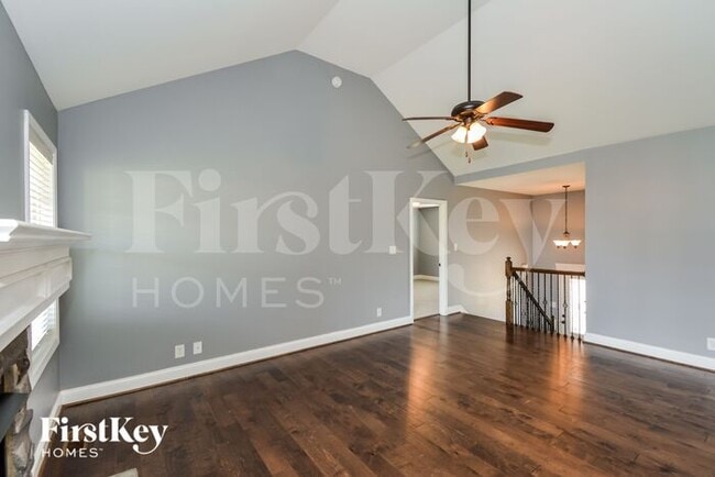 Photo - 794 Banister Dr