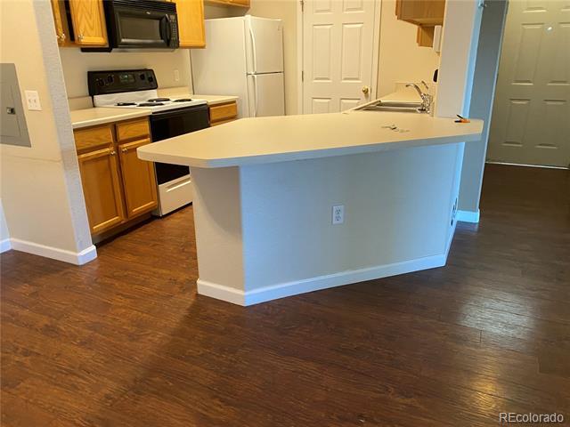 Photo - 18959 E Warren Dr Unit F104