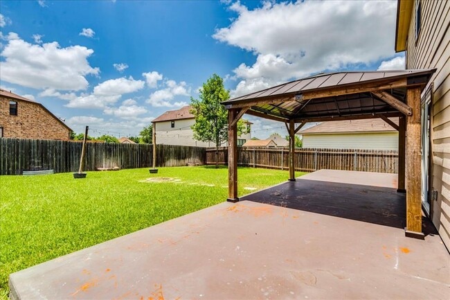 401 Waterleaf Blvd