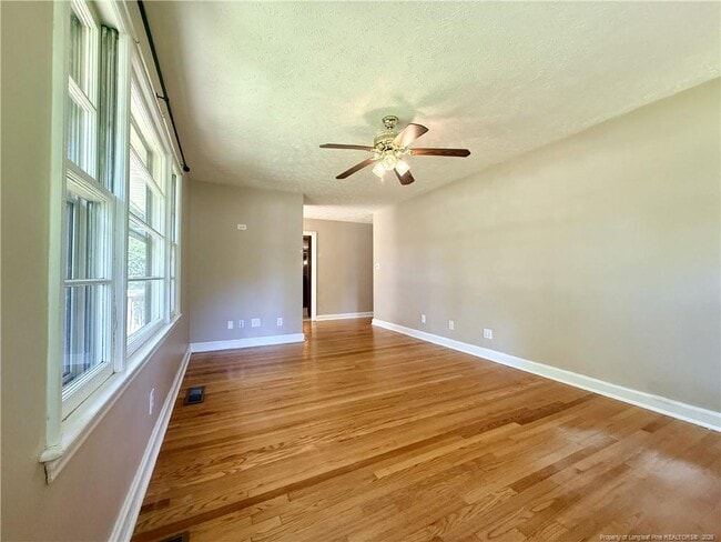 Photo - 1914 Cherokee Dr