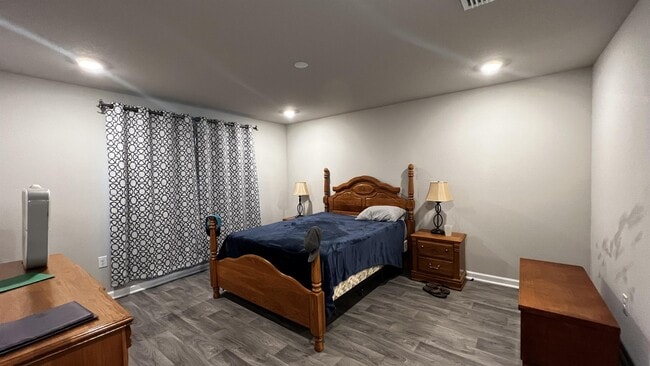 Photo - 10296 Brodick Lp