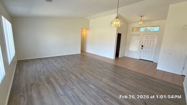 Photo - 1910 E Vineyard Rd