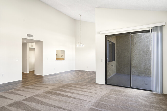 Photo - Bunker Hill Apartments