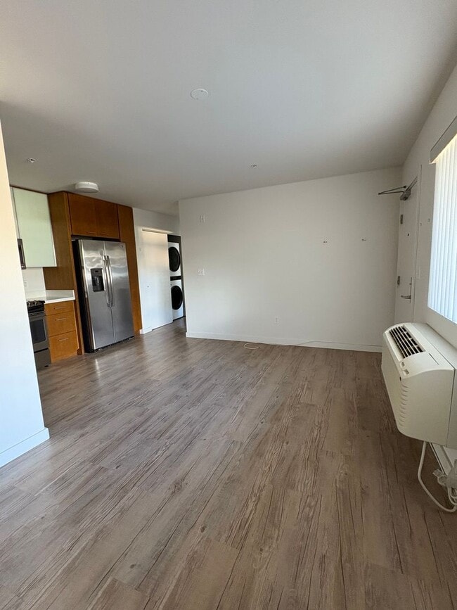 Photo - 2-bdrm/2-bath/1-prkg in the Residence at Makiki Unit 201