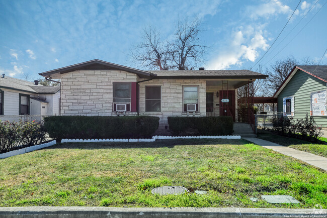 Building Photo - 1322 W Malone Ave Rental