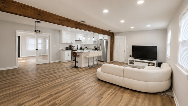 Photo - 2940 Sir Meliot Dr