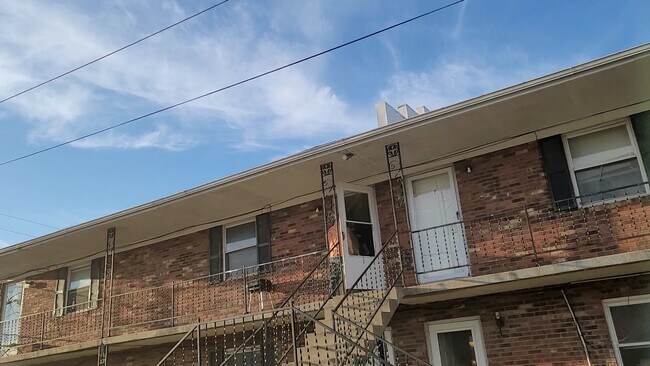 Mill St