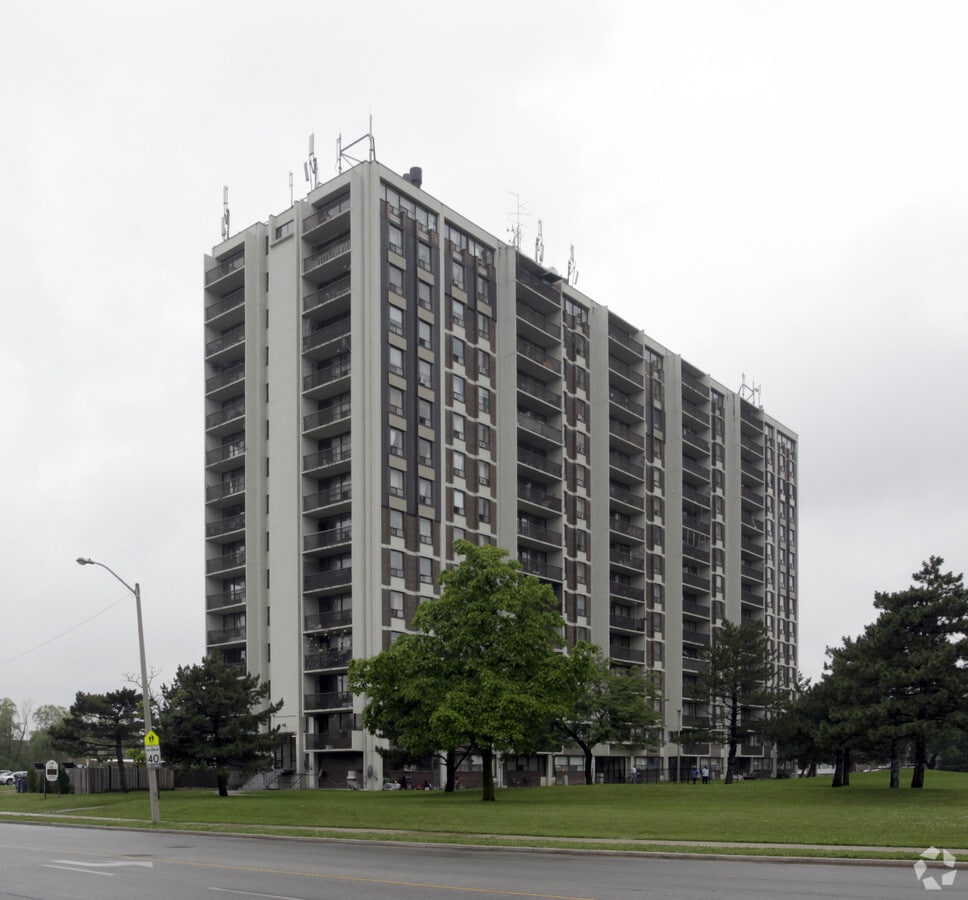 Photo - 20 Redgrave Dr