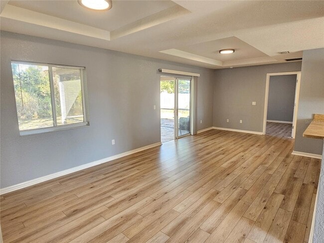 Photo - 8470 Drolet Ave