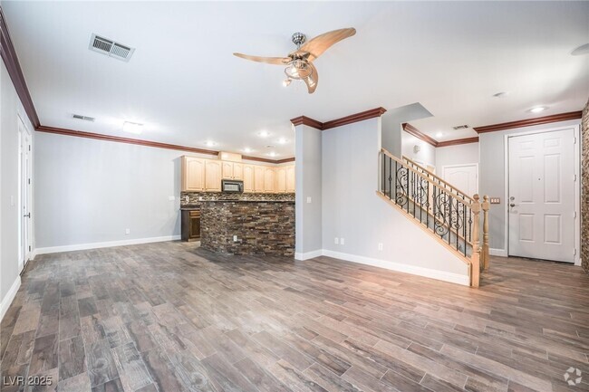 Building Photo - 25 Lone Cove Ct Rental