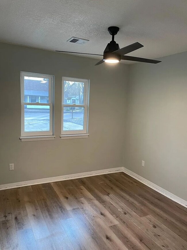 Photo - Perfect 2 Bedroom, 1 Bathroom!