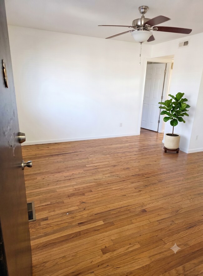 7711 Circle Dr Unit D