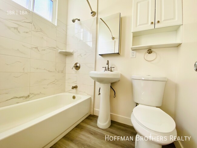 Photo - 1623 N Mariposa Ave Los Angeles, CA 90027 Unit 301