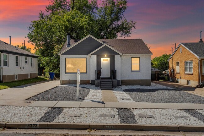 3323 Jackson Ave