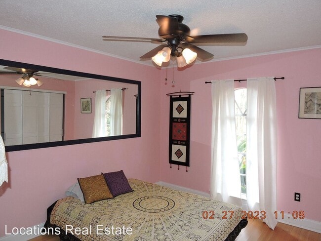 Photo - 3 br, 2 bath House - 4343 Hyacinth Avenue