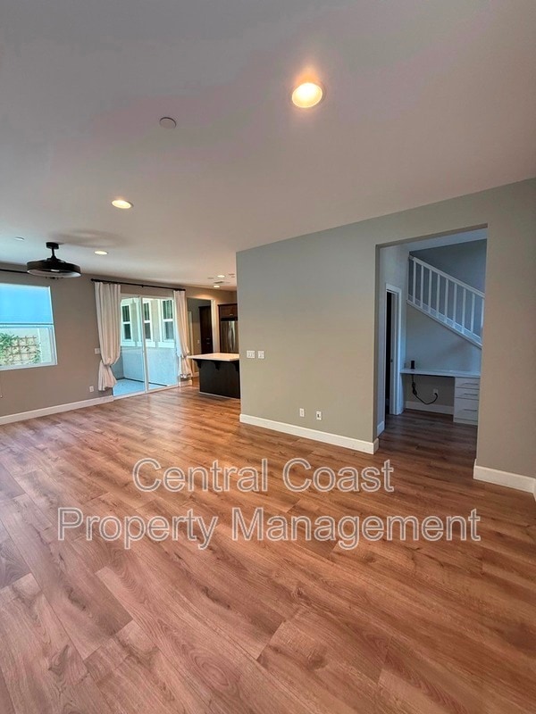 Photo - 490 Palisade Dr