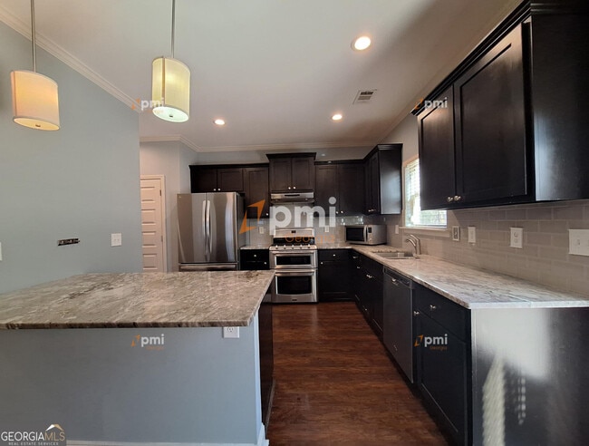 Photo - 2449 Boulder Rd SE