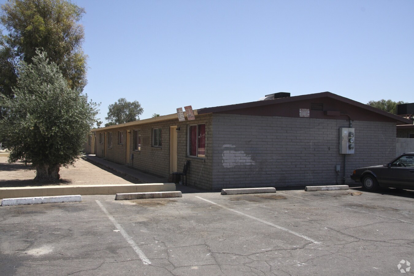 Photo - Desert Sun Apartments