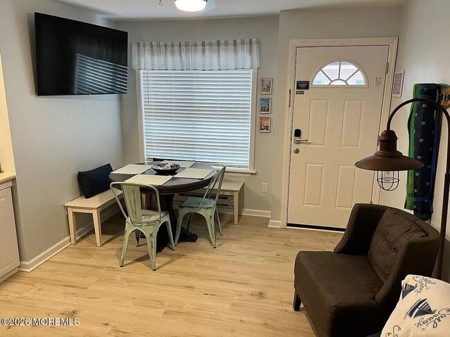 14 Bay Blvd Unit 6