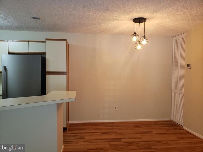 Building Photo - 11705 Summerchase Cir Unit 1705-A