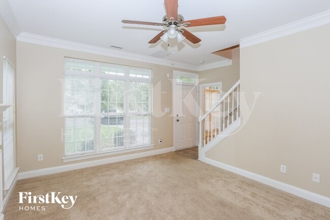 Photo - 4934 Hawfield St