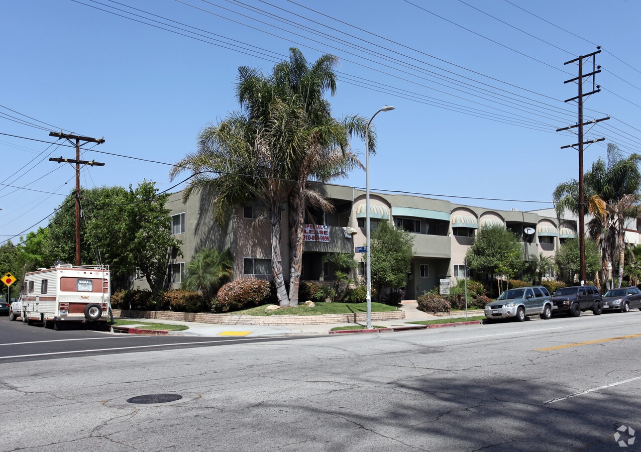 Haskell Apartments - Haskell Apartments