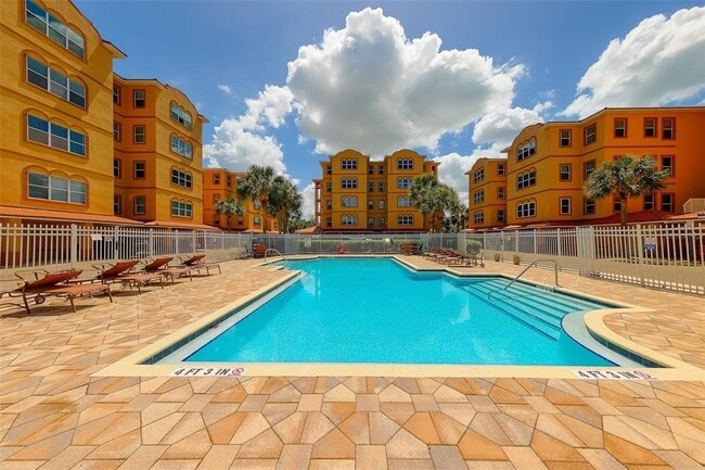 Building Photo - 642 Wells Ct Unit 302