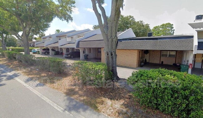 Building Photo - 2241 9th St SE