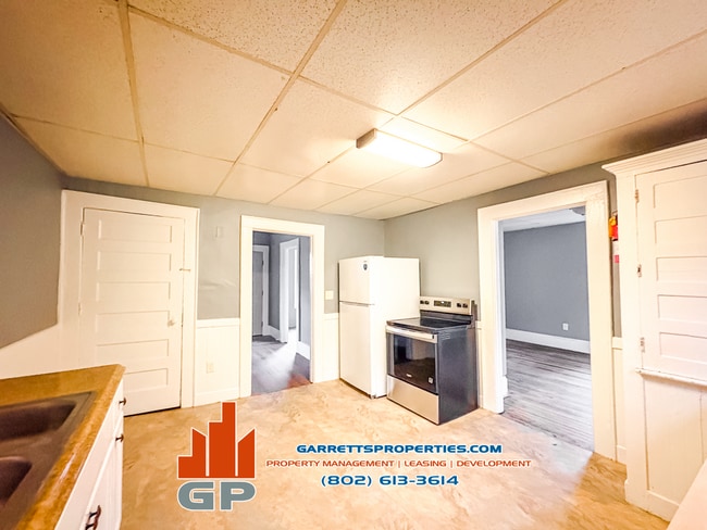 Building Photo - 1 Bugbee Ave Unit 1 Bugbee Av 6