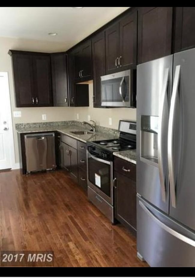 Photo - 429 E Lanvale St
