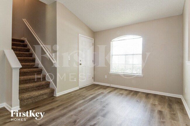 Photo - 1268 Winding Brook Court