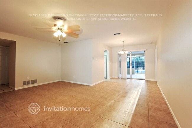 Photo - 1007 Macrae Ave