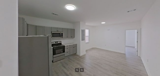 Building Photo - 6459 N 16th St Unit 2