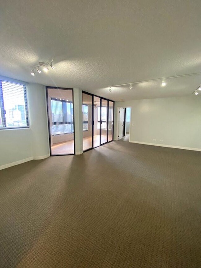 Photo - 1760 S Beretania St. Unit 11D