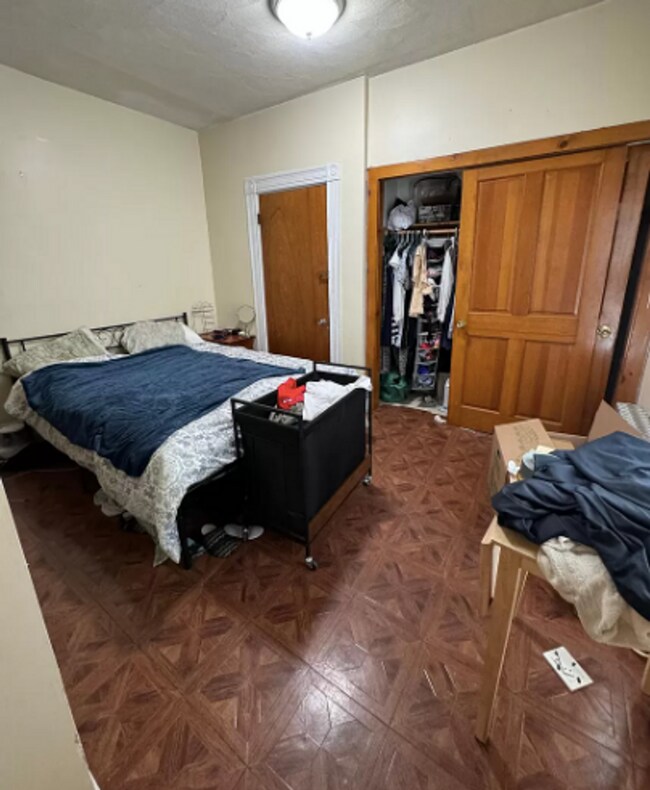 Photo - 34 Foster St