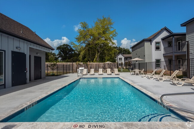 Pool - Argo Pointe Apartments