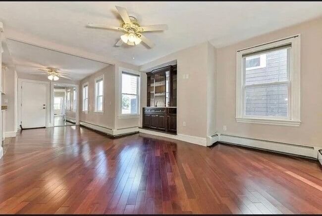154 Webster St Unit 2