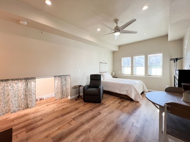 Photo - Fully Furnished Updated Studio