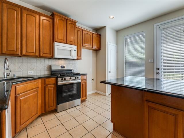 Photo - 636 Gray Stone Ln