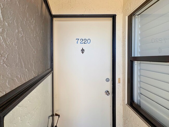 Photo - Spacious 2 Bed / 2 Bath Condo – 55+ Community | Largo, FL Unidad 7220