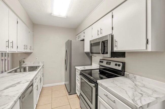 Photo - 2309 Green Timbers Trail