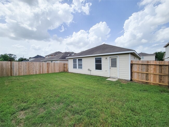 Building Photo - 7438 Fox Knoll Ln